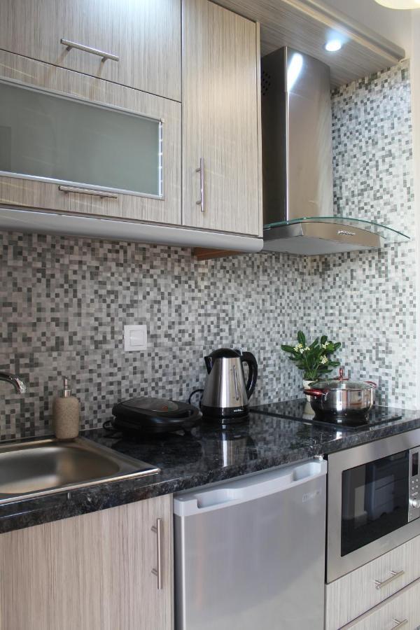 Vakis Apartments Romanon Екстериор снимка