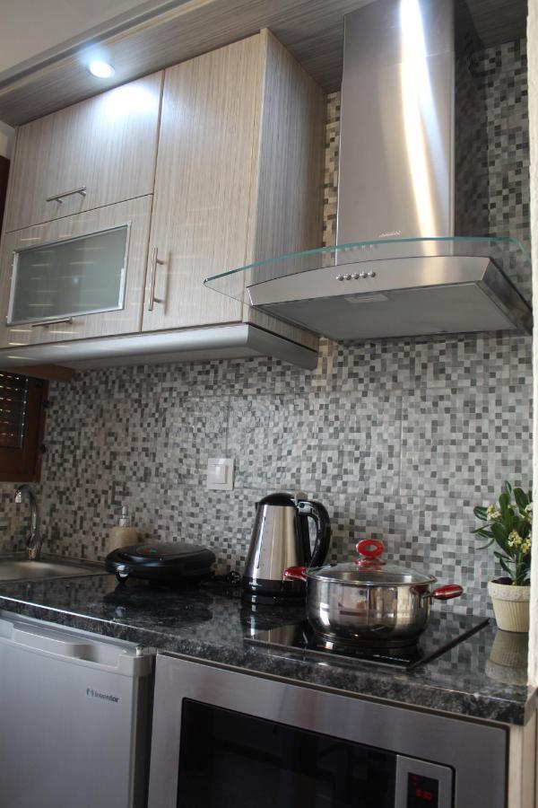 Vakis Apartments Romanon Екстериор снимка